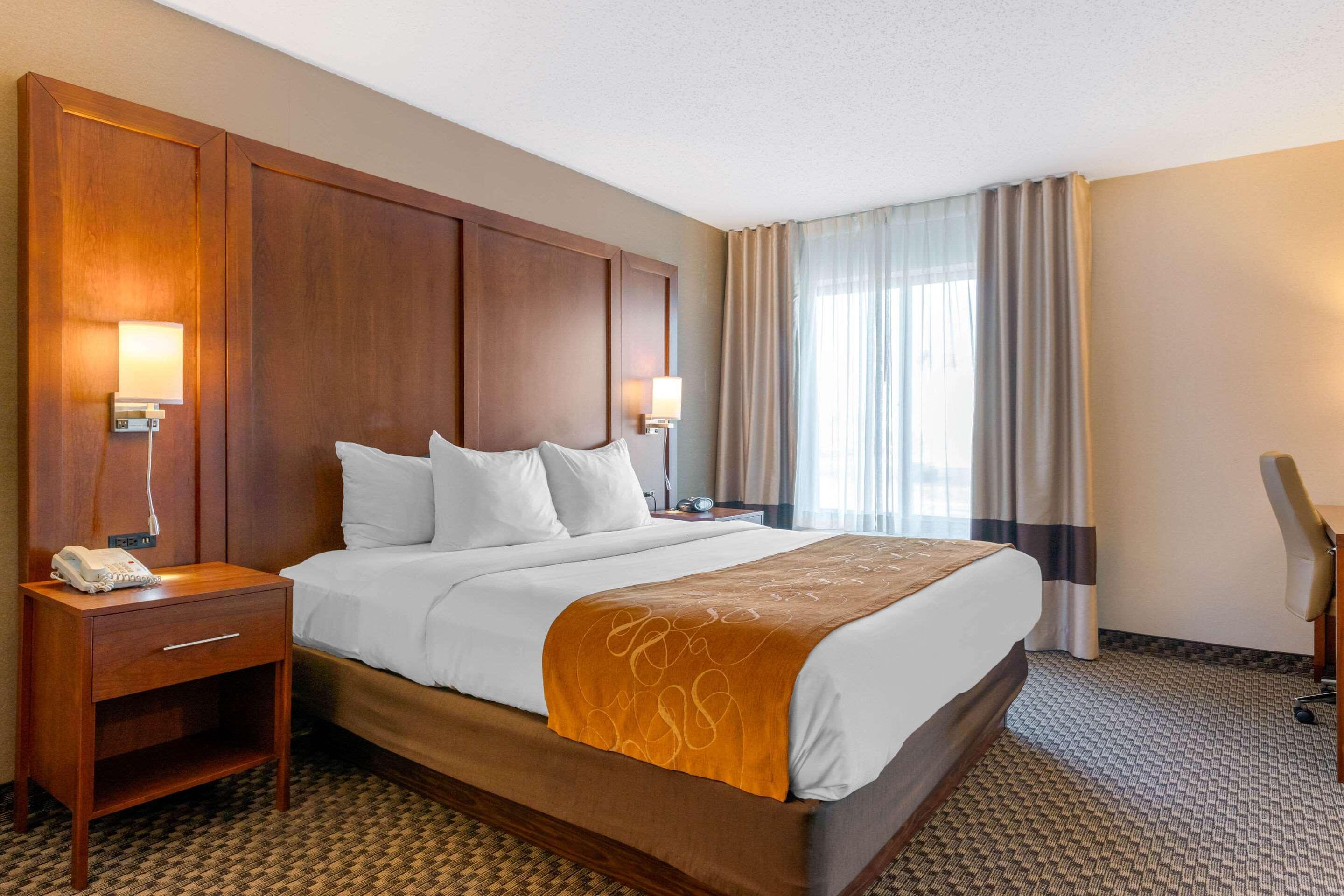 Comfort Suites South Haven Near I-96 Luaran gambar