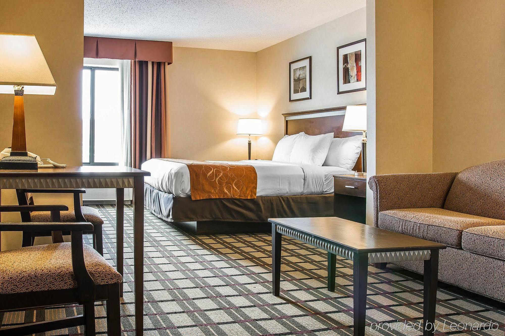 Comfort Suites South Haven Near I-96 Luaran gambar