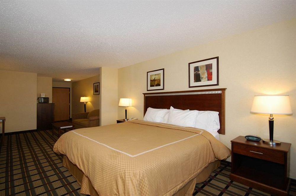 Comfort Suites South Haven Near I-96 Luaran gambar